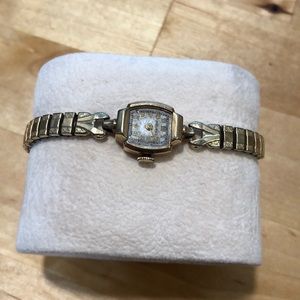 Vintage 10k gf Bulova mechanical women's watch